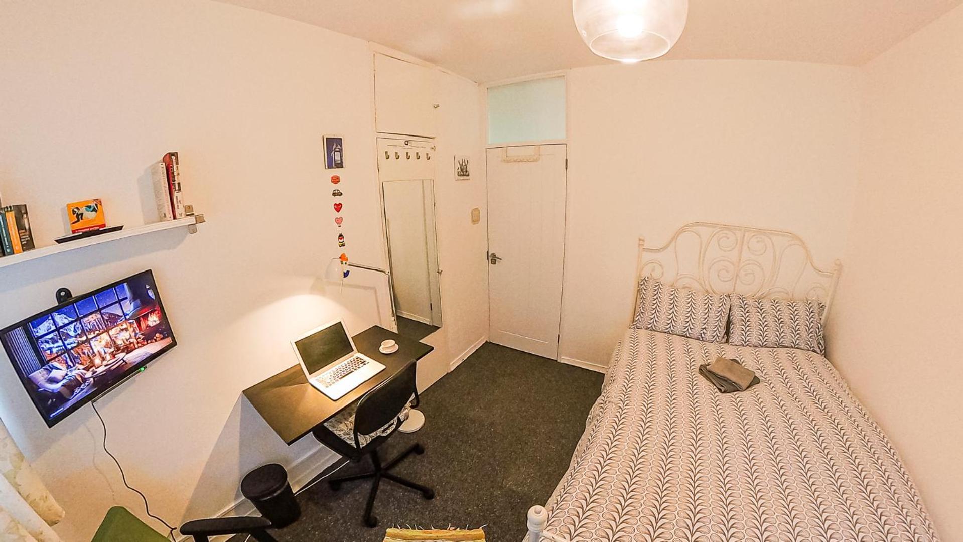 Centrally Located Comfortable In Privatunterkunft *